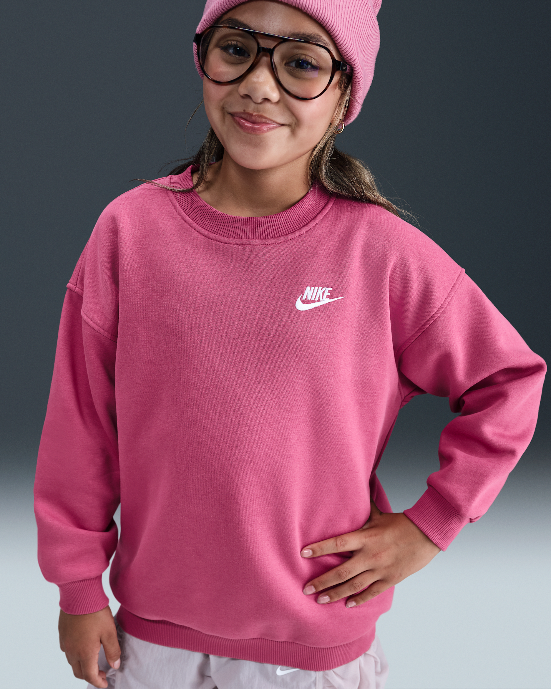 Nike Sportswear Club Fleece Big Kids' Oversized Sweatshirt. Nike.com